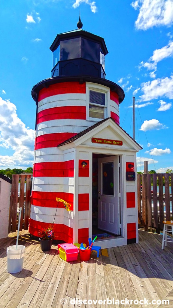 Captain's Cove Lighthouse - Black Rock, CT